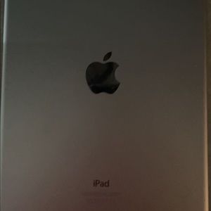 Apple air 2 , only used twice with no scratches . Comes with case